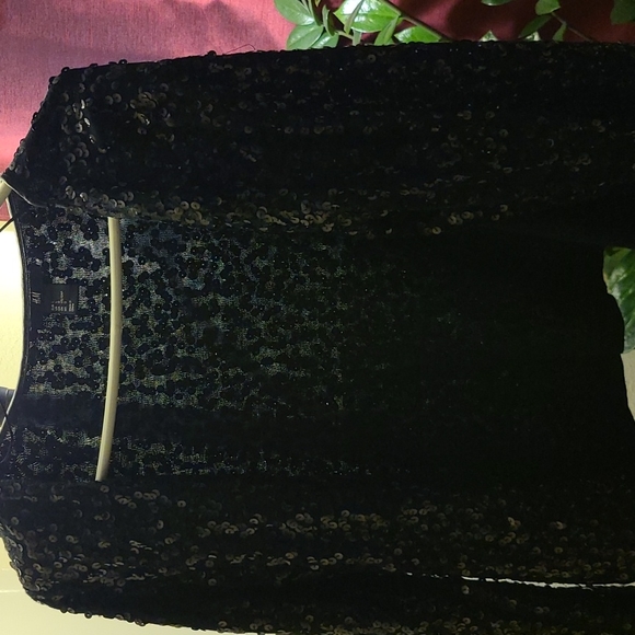 H&M LARGE sequin black long-sleeve top - Picture 2 of 4